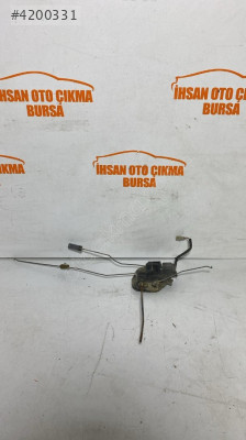 Mazda 626 sağ ön kapı kilidi