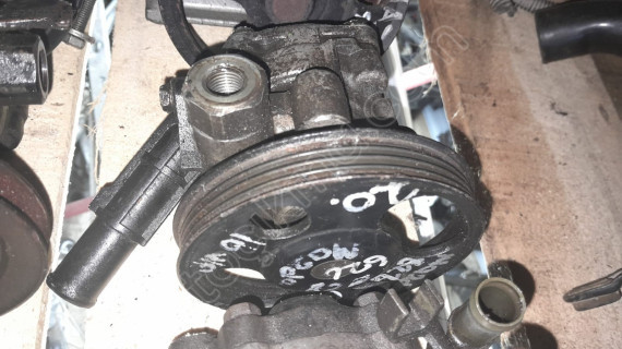 Mazda 626 2.0 balon kasa direksiyon pompasi çıkma