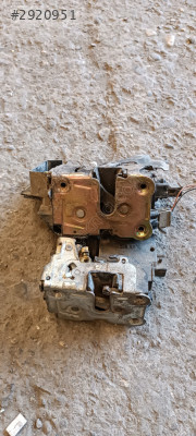 Renault Laguna 1 kapı kilitleri
