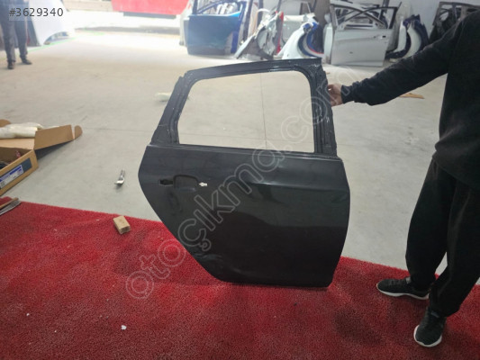 OPEL ASTRA J KASA SİYAH SAĞ ARKA KAPI ORJINAL LOKALLİK