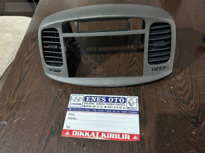 HYUNDAI ACCENT ERA TEYP ÇERÇEVESİ ORJİNAL