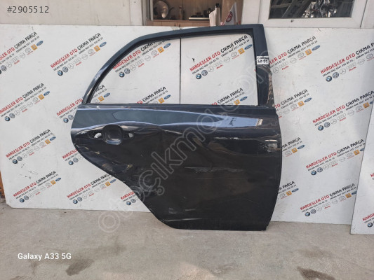 Toyota Corolla sağ arka kapı (2008 12)