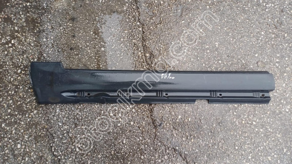 2001-2004 Volvo S60 sağ arka marşpiyel kaplaması