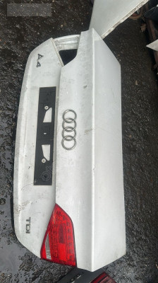 AAUDİ A4 BAGAJ KAPAĞI KONUK OTO