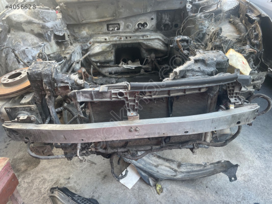 Peugeot 508 ön tampon demiri