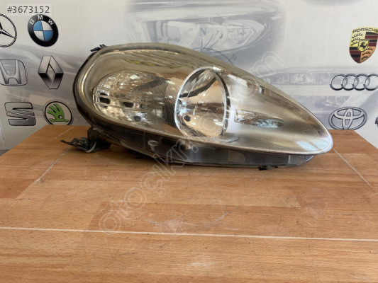 Orjinal Çıkma Beyaz Sağ Far - Fiat Punto Grande