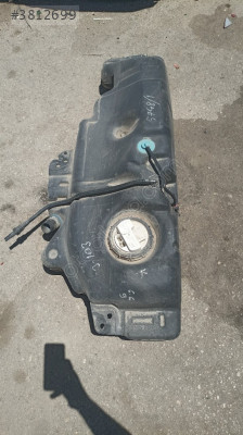 Renault Clio benzin deposu