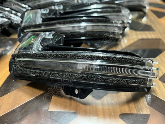 TOYOTA C-HR HYBRİD SOL AYNA SİNYALİ ORJİNAL 2122001652