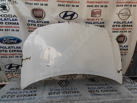 Toyota Auris motor kaputu
