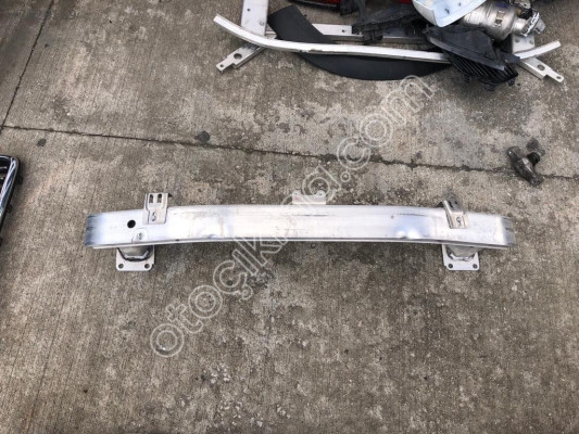PEUGEOT 308 P5 ÖN TAMPON DEMİRİ 9835954880
