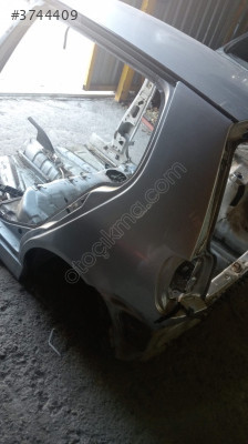 2001  Polo sol arka çamurluk çıkma
