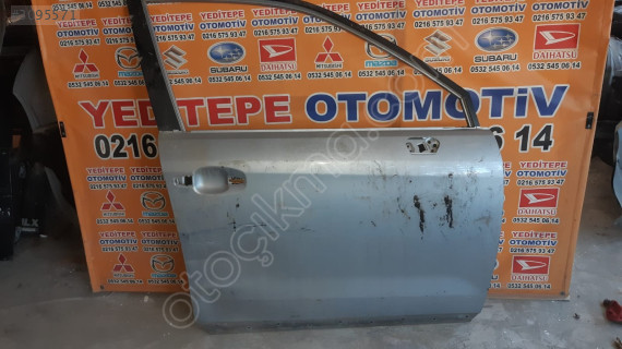 subaru forester sağ ön kapı