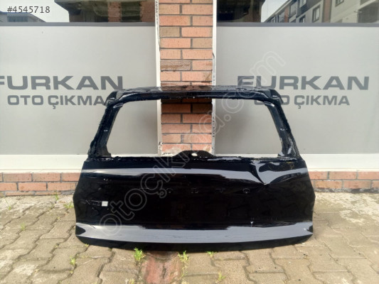 Volvo XC40 Bagaj Kapağı