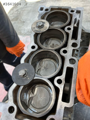 CİTRÖEN  C4  1.4  BENZİNLİ  YARIM  MOTOR