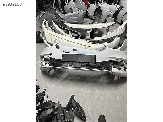 Seat Leon 2020 21 22 ön tampon orta ızgara