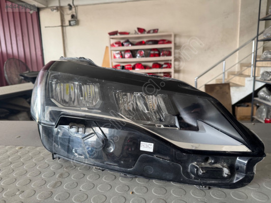 Peugeot 3008 5008 sağ far