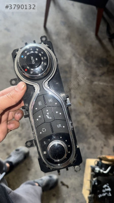 Clio 4 kontrol paneli