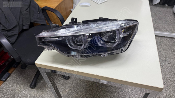 BMW F30 KASA 3.20 LCİ BLACKLİNE SOL FAR YAN SANAYİ