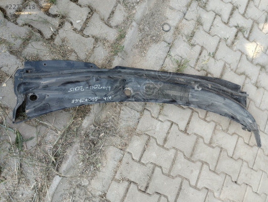 Kia Sportage ön cam ızgarası 2011 2015 arası