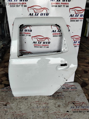 Daçia duster sol arka kapı
