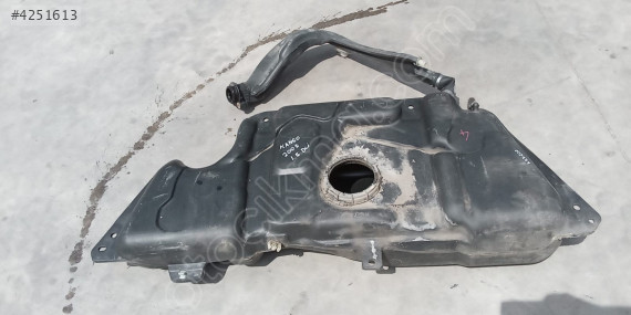 renault kango 2005 1.5 çıkma orjinal yakıt deposu (son fiyat)