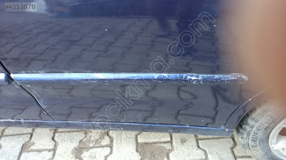 volkswagen polo sol arka kapı çıtası