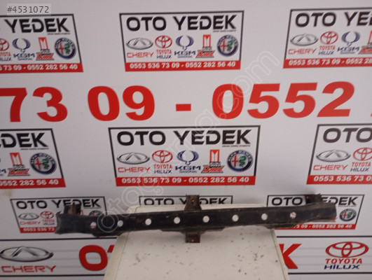 Isuzu D Max ön tampon demiri üst