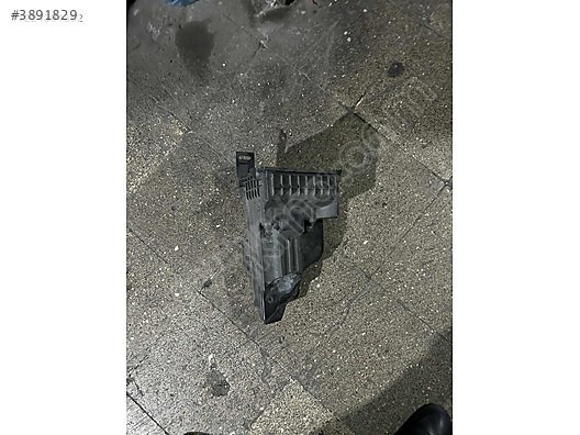 Courier fiesta b max hava filtre kazanı alt Çıkma ORJİNAL