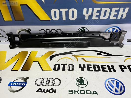 MERCEDES C220-C200-C180 W204 ÖN PANEL BAĞLANTI DEMİRİ A2046200272