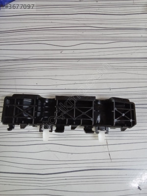 HYUNDAİ İ20 BRAKET SOL ÖN UÇ 86513C8700