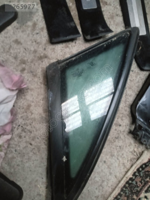 Audi A4 B6 b7 kasa kelebek camı