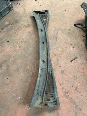 RENAULT KANGOO ÇIKMA ÖN CAM IZGARASI