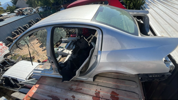 PEUGEOT 407 TAVAN ARKA ÇEVİK OTO ÇIKMA