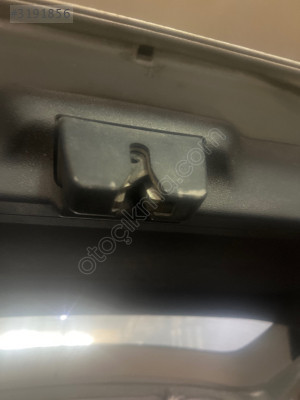 W245 arka bagaj kilidi