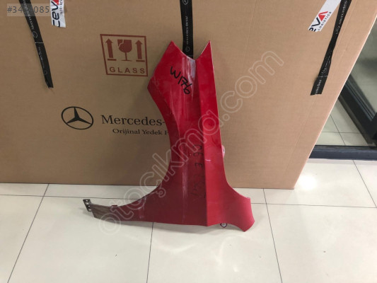 MERCEDES A SERİ W176 SOL ÖN ÇAMURLUK KIRMIZI