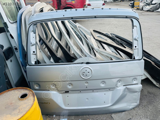 Fiat Fiorino arka bagaj kapağı (hasarlı ürün)