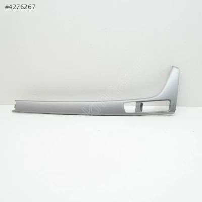 8W1853190A  NP5 ÖN GÖĞÜS SAĞ SÜS ÇITASI AUDİ A4 A5 2016