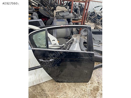 Volkswagen Passat B6 sağ arka kapı EMR OTOMATİV