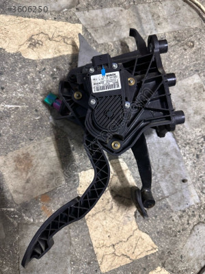 RENAULT LATİTUDE ELEKTRİKLİ GAZ PEDALI OEM 0280755085