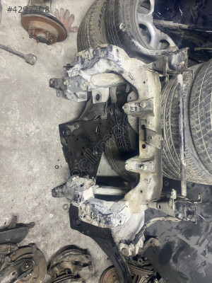 Daihatsu Terios Motor Alt Beşiği Çıkma