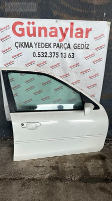 FORD MONDEO SAĞ ÖN KAPI