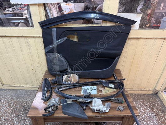 FİAT PUNTO SAĞ ÖN KAPI CAM KRİKOSU 00-05 MODEL