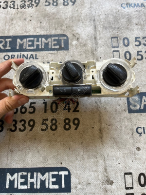 ÇIKMA SKODA FABIA 5J0 820 045 D 5J0820045D KLİMA KONTROL PANELİ