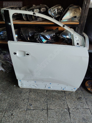 Peugeot 3008 sağ ön kapı