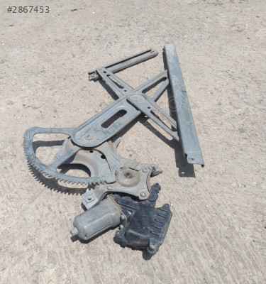 2013 - 2018 Toyota Corolla Sağ Ön Cam Krikosu Çıkma