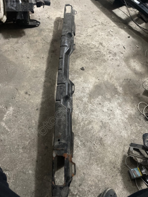 RENAULT TRAFİC 3 ARKA TAMPON DEMİRİ