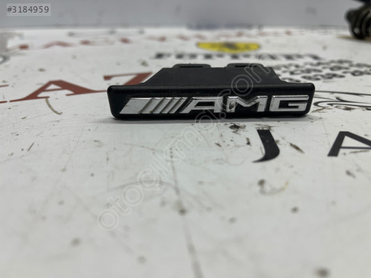 Mercedes AMG GT ön panjur AMG arması