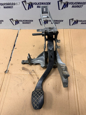 A4 A6 PASSAT SUPERB FREN PEDALI BRAKETİ 8D1721117L 8D1721117K