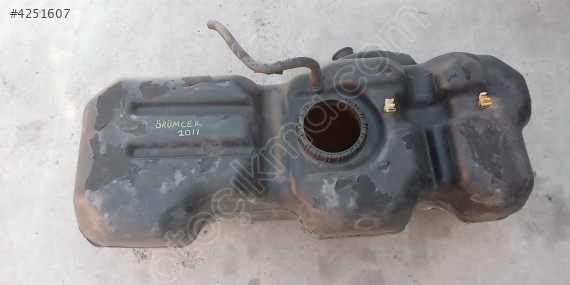 hyundai h100 2011 çıkma orjinal yakıt deposu (son fiyat)