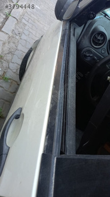 ford fiesta sol ön cam sıyırıcı